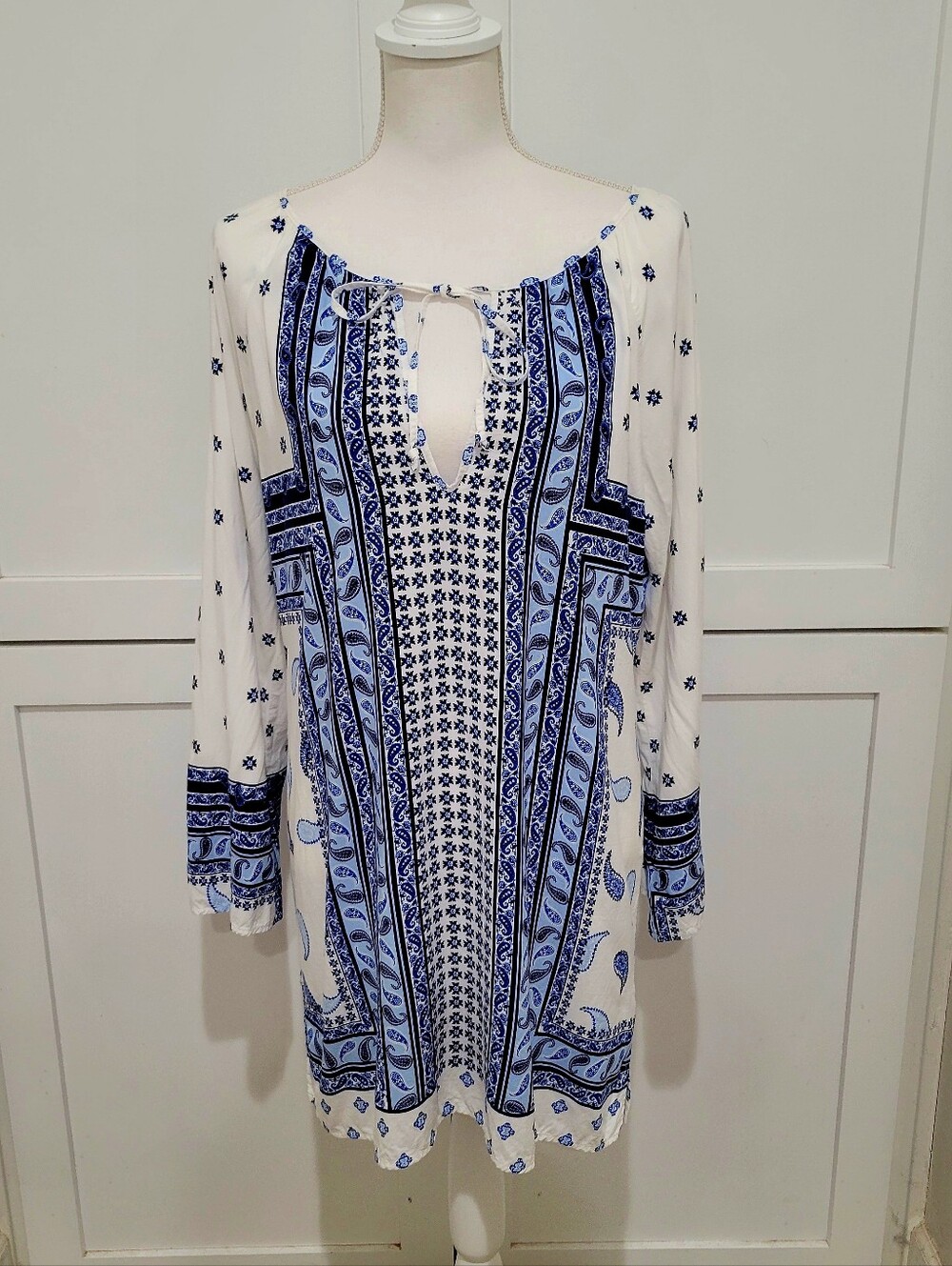 Tommy Bahama Bohemian Blue & White Tunic Dress w/Tie Front  | Size Medium